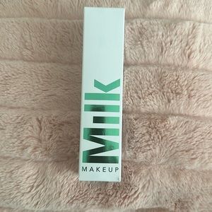 MILK MAKEUP. Hydro Grip Set + Refresh Spray /Grip Spray Fixant. Brand New.